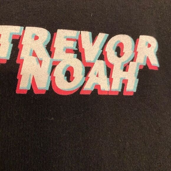 EUC Trevor Noah Loud & Clear 2019 world tour tee - Picture 3 of 6